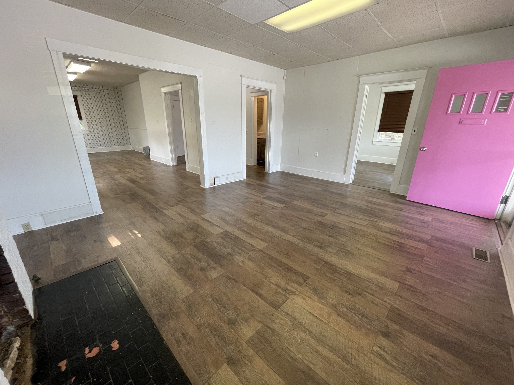 312 W Main Street Waverly TN 37185