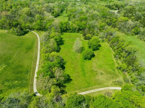 4341 Marlowe Road Williamsport TN 38487