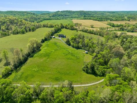 4341 Marlowe Road Williamsport TN 38487