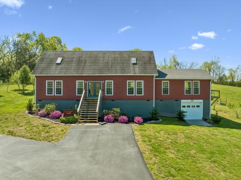 4341 Marlowe Road Williamsport TN 38487