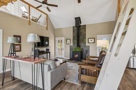 4341 Marlowe Road Williamsport TN 38487