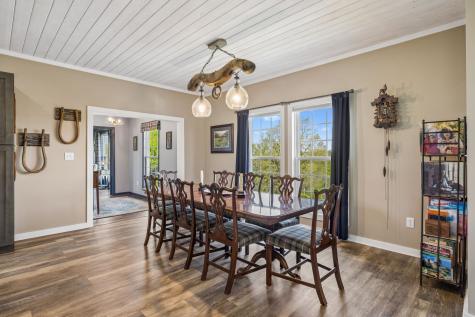 4341 Marlowe Road Williamsport TN 38487