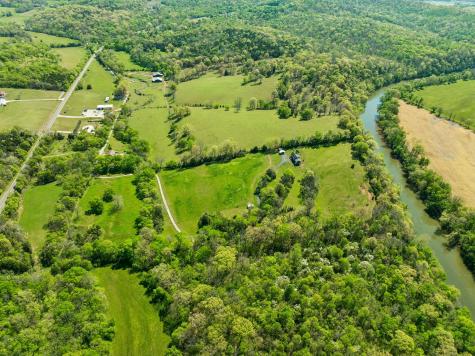 4341 Marlowe Road Williamsport TN 38487