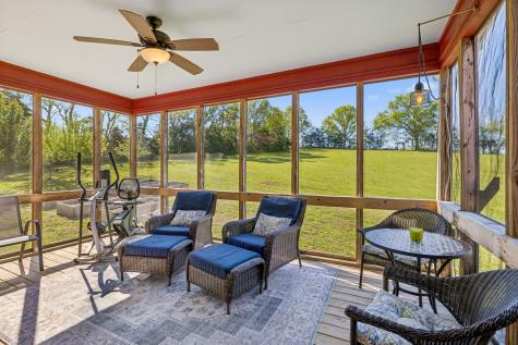 4341 Marlowe Road Williamsport TN 38487