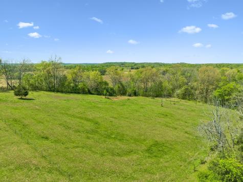 4341 Marlowe Road Williamsport TN 38487