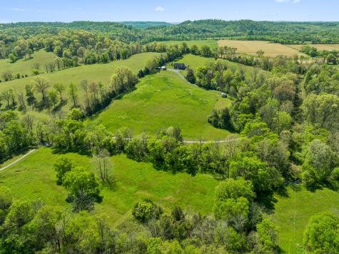 4341 Marlowe Road Williamsport TN 38487