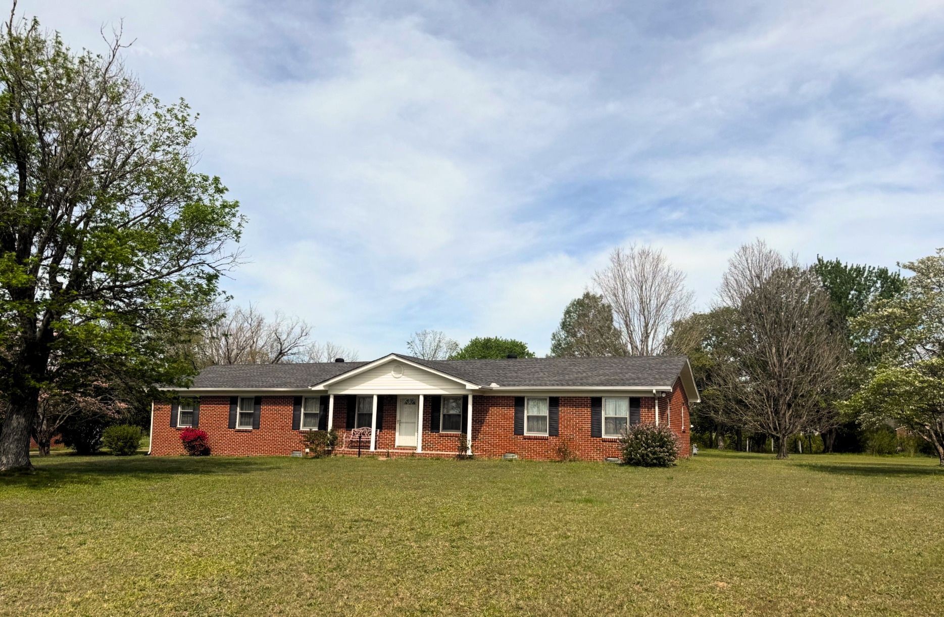 3912 Smithville Highway Mcminnville TN 37110
