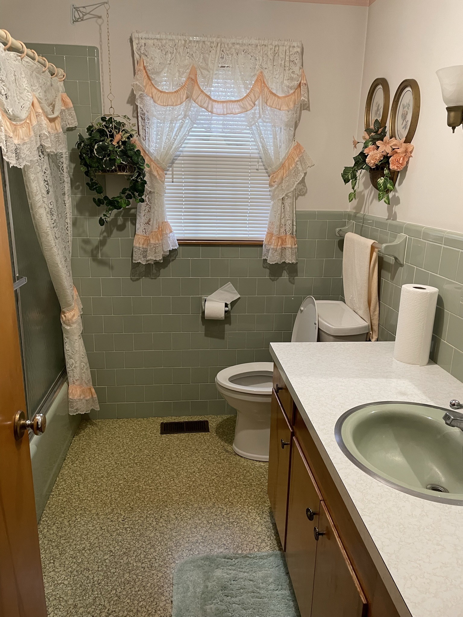 3912 Smithville Highway Mcminnville TN 37110