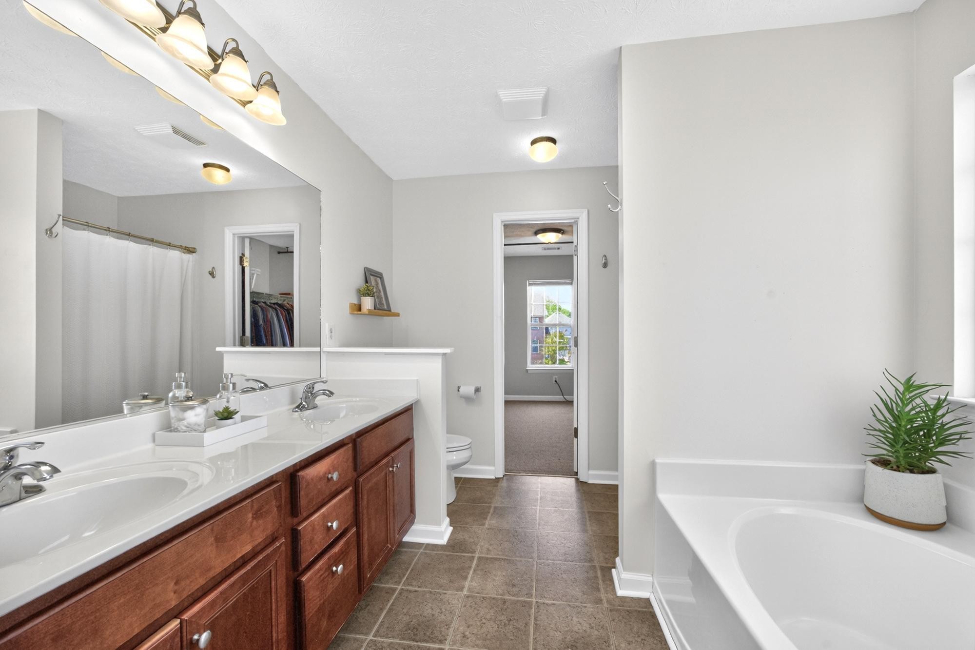 102 Latham Court Hendersonville TN 37075