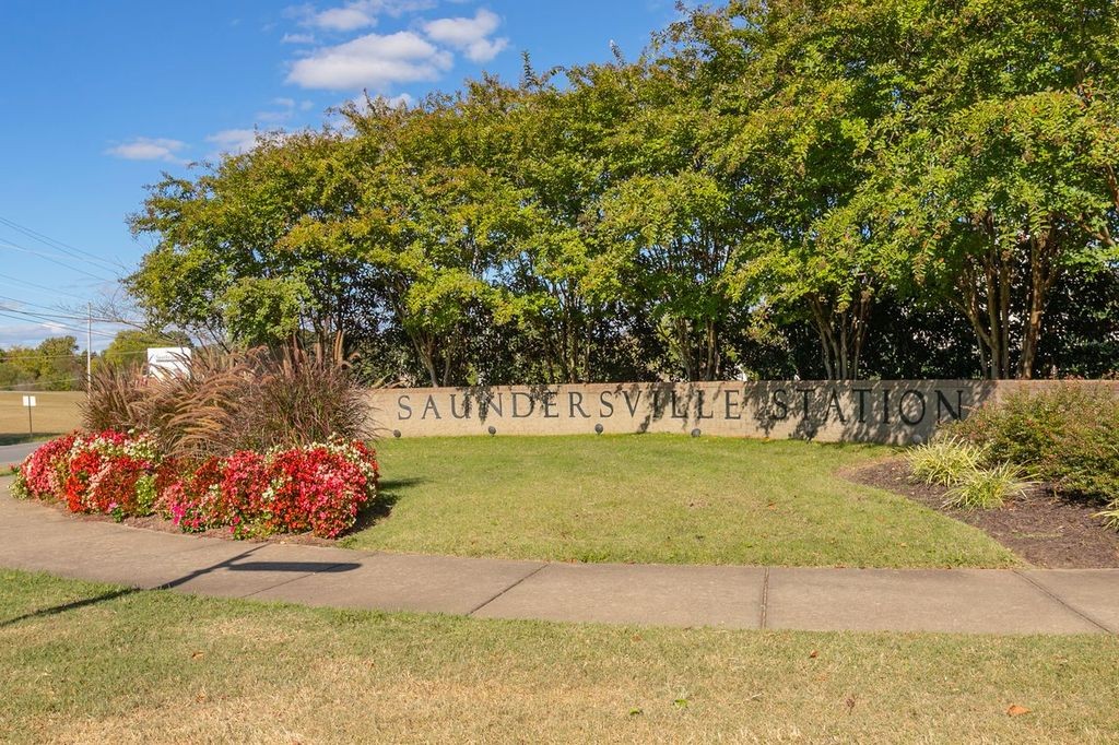 102 Latham Court Hendersonville TN 37075