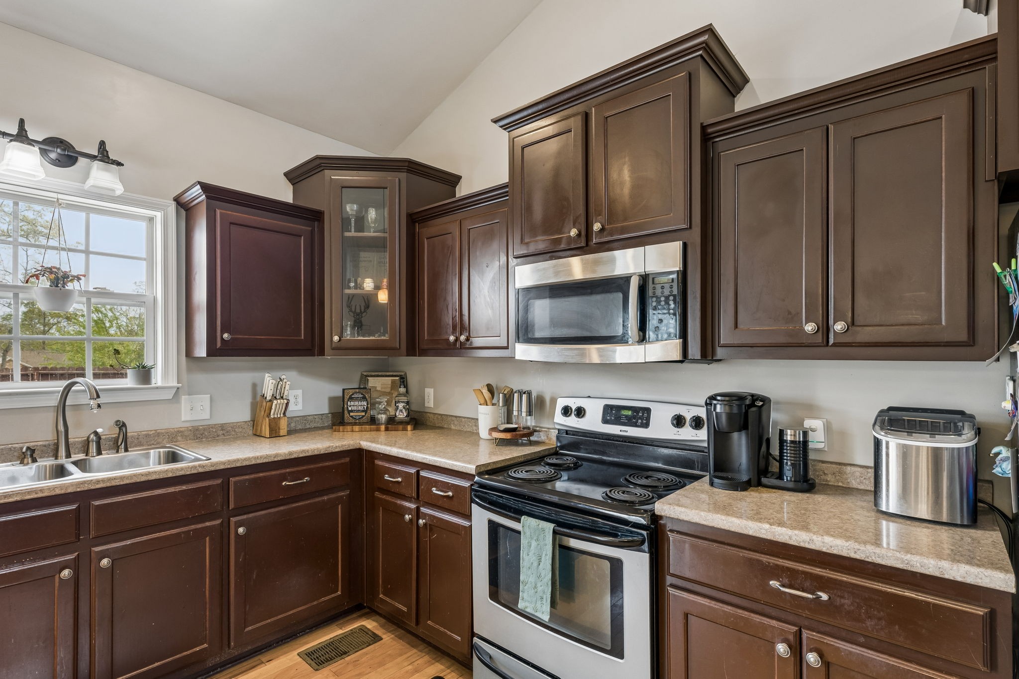 110 Chestnut Lane Lawrenceburg TN 38464