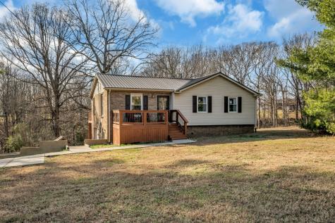 1006 Twin Oaks Drive White Bluff TN 37187