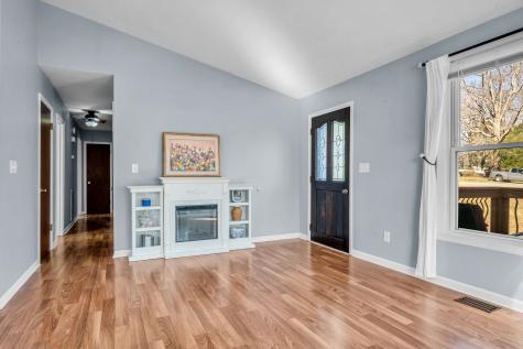 1006 Twin Oaks Drive White Bluff TN 37187