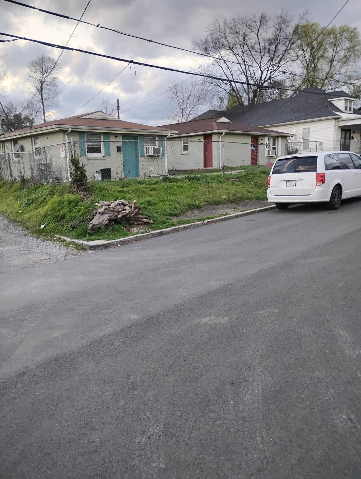 1807 15th Ave, N Nashville TN 37208