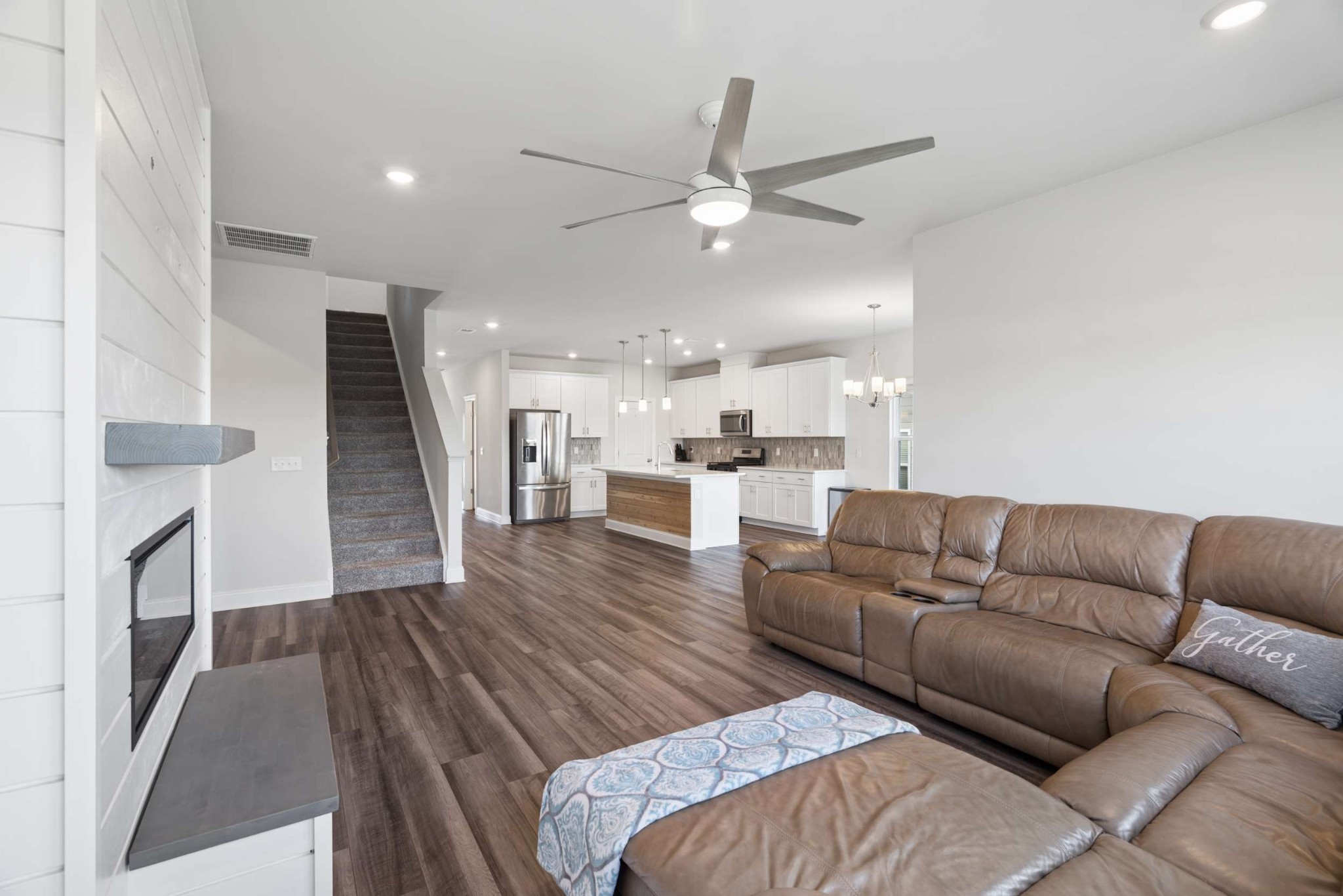 1237 Dutch Peak Lebanon TN 37090