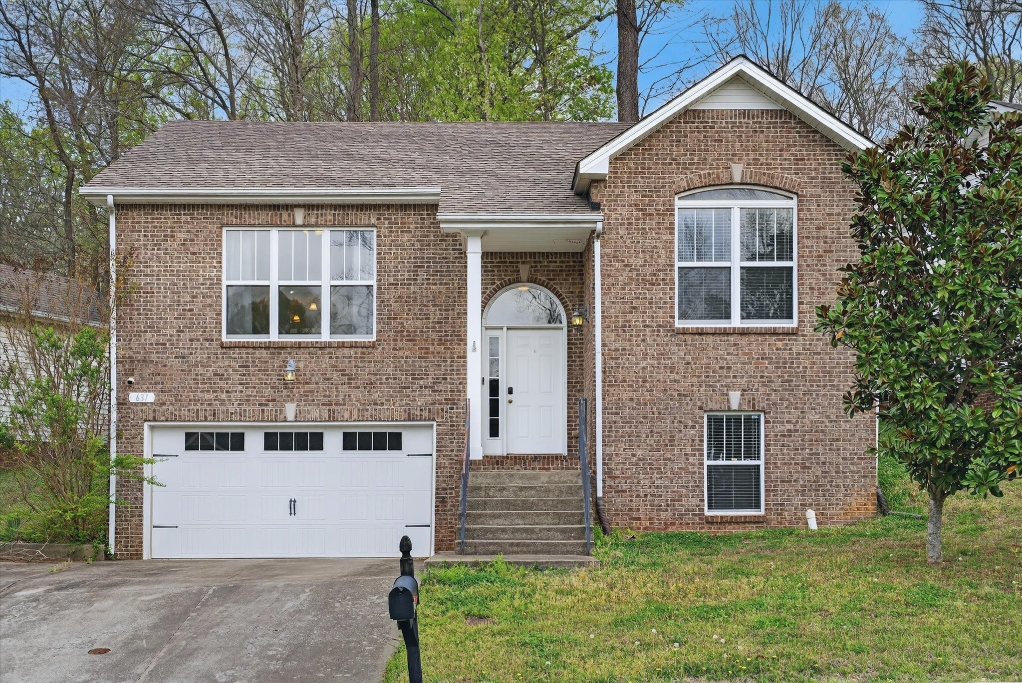 631 Hidden Valley Drive Clarksville TN 37040