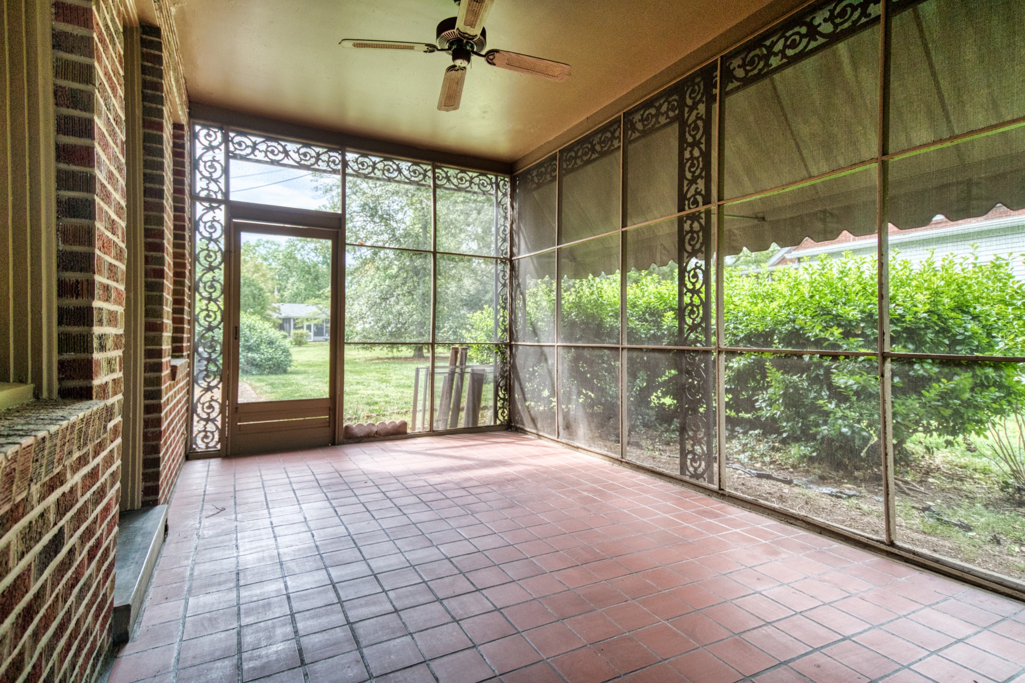 301 W 6th Street Russellville KY 42276
