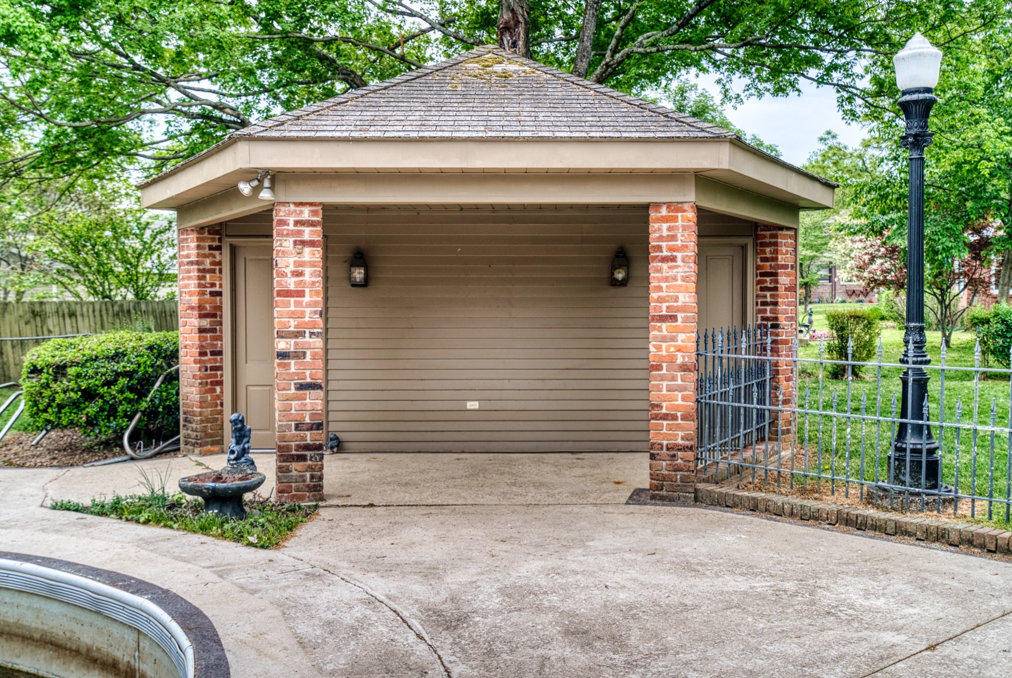 301 W 6th Street Russellville KY 42276