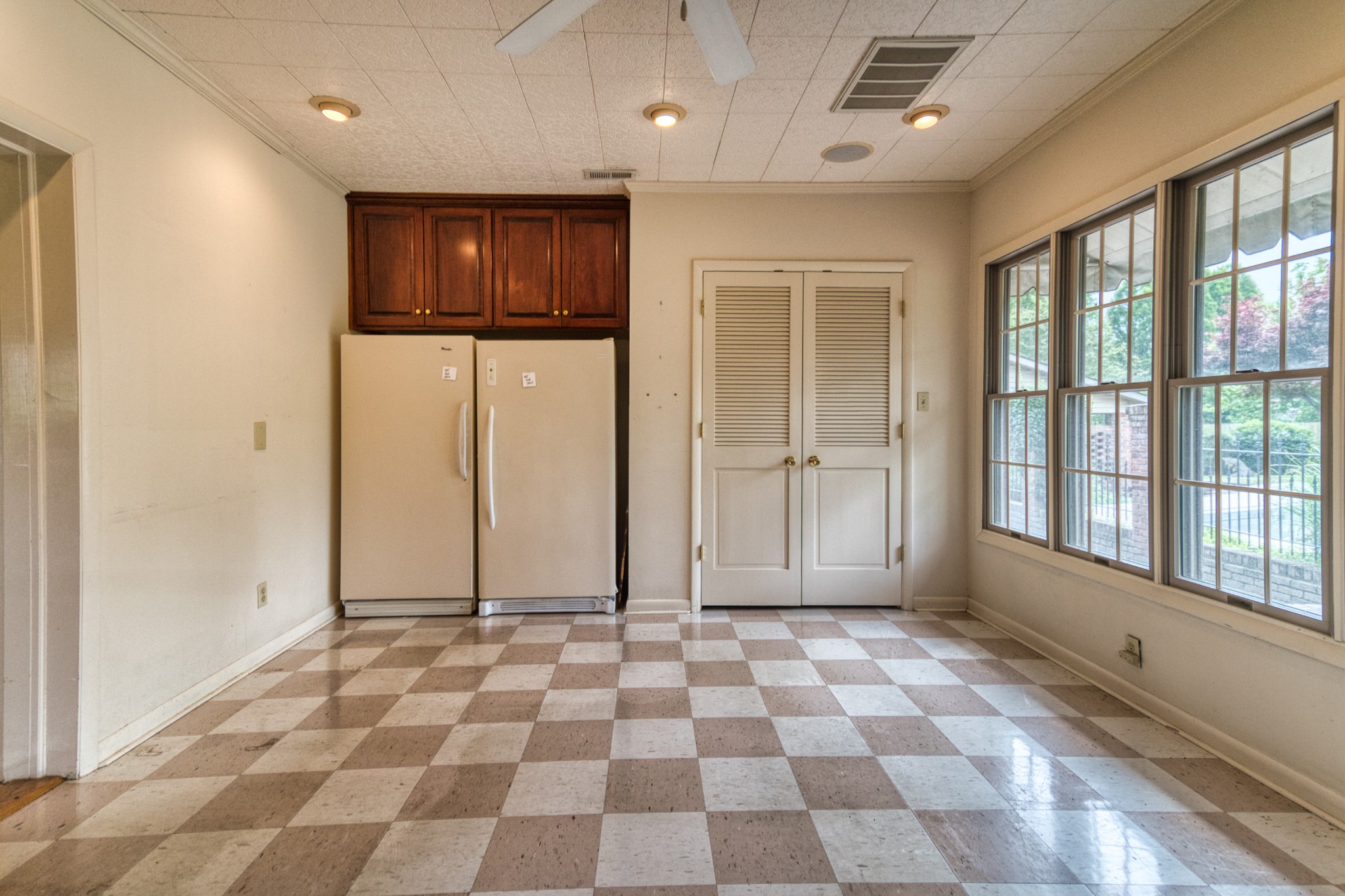 301 W 6th Street Russellville KY 42276