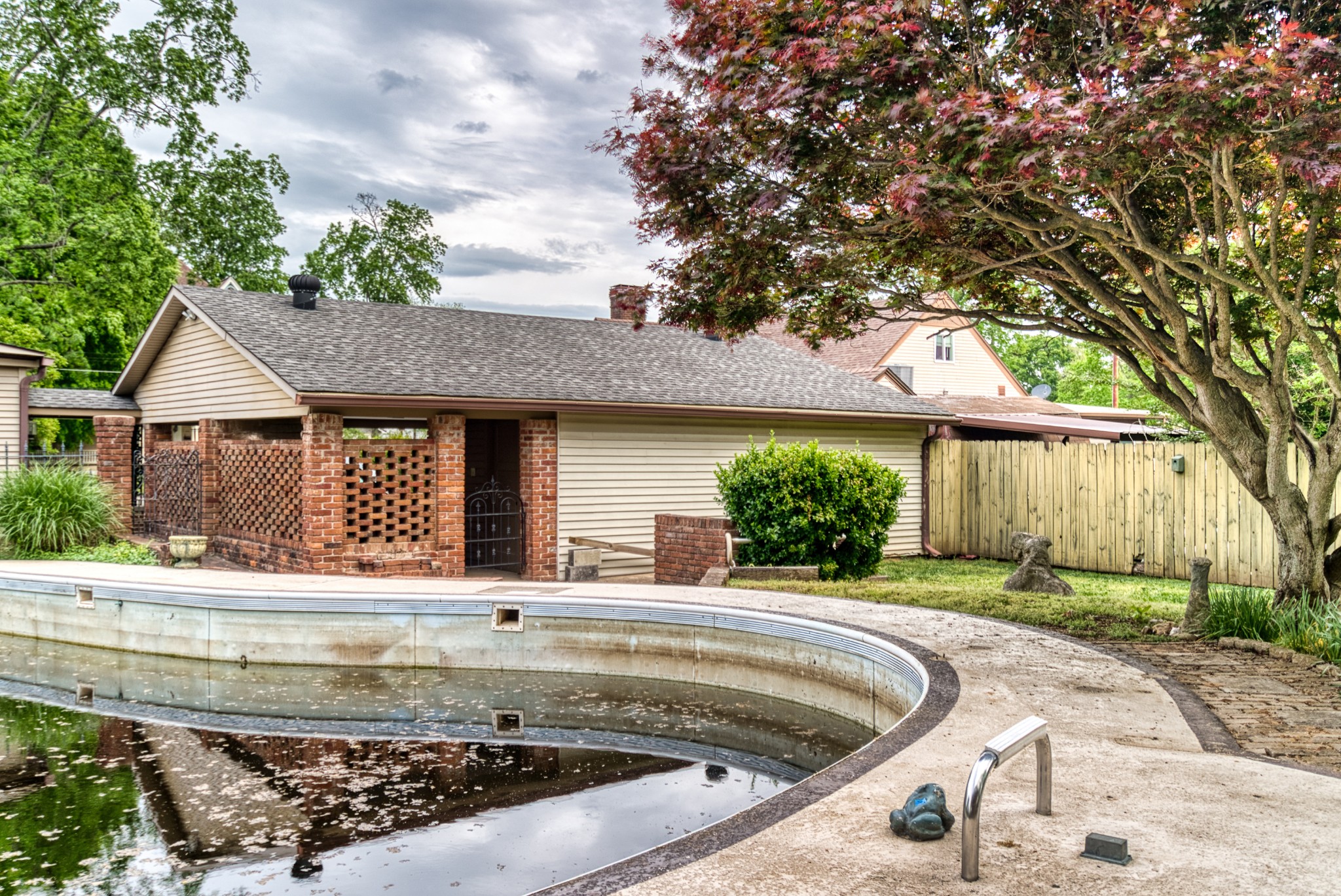 301 W 6th Street Russellville KY 42276