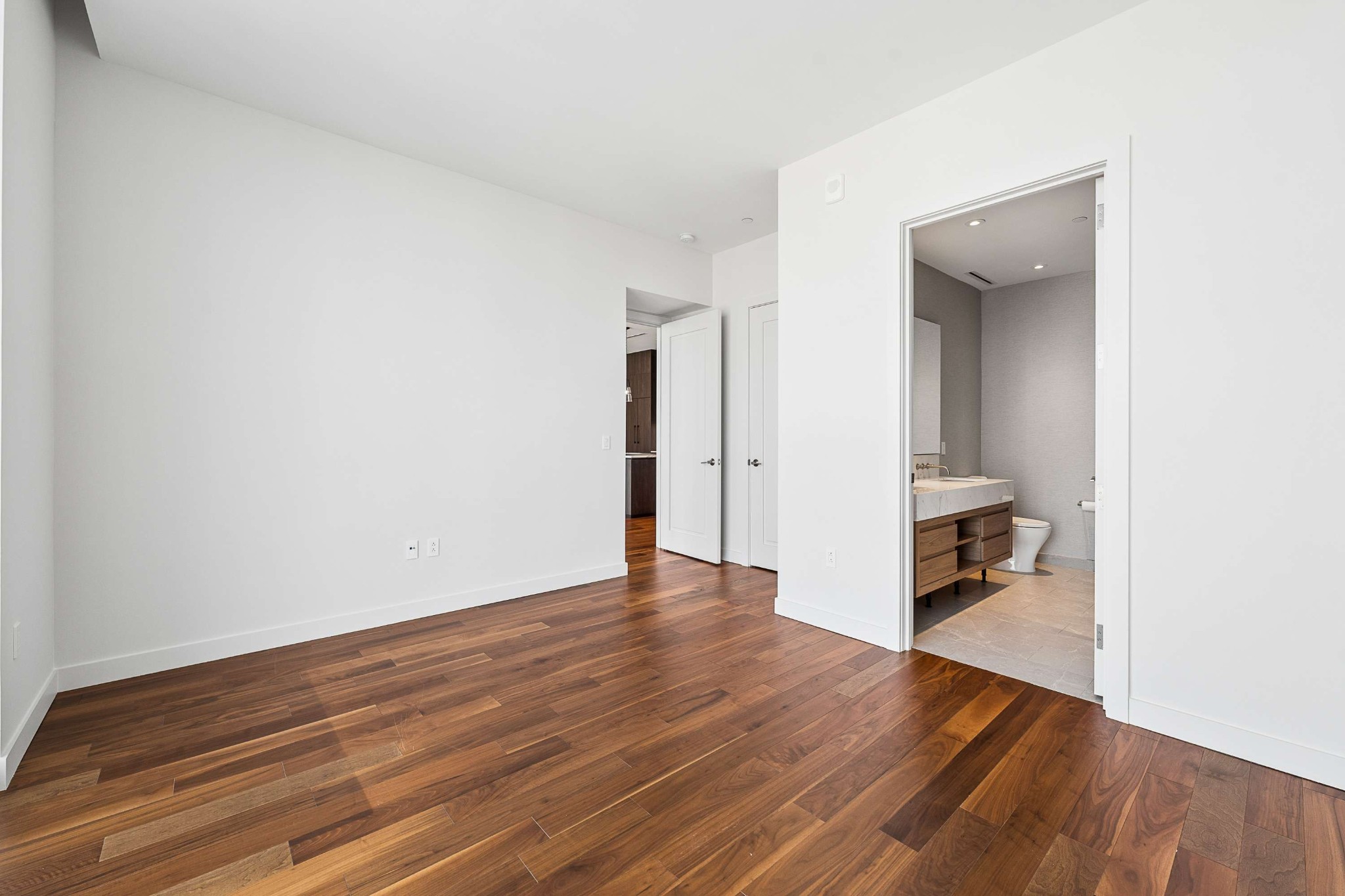 160 2nd Ave, S Nashville TN 37201