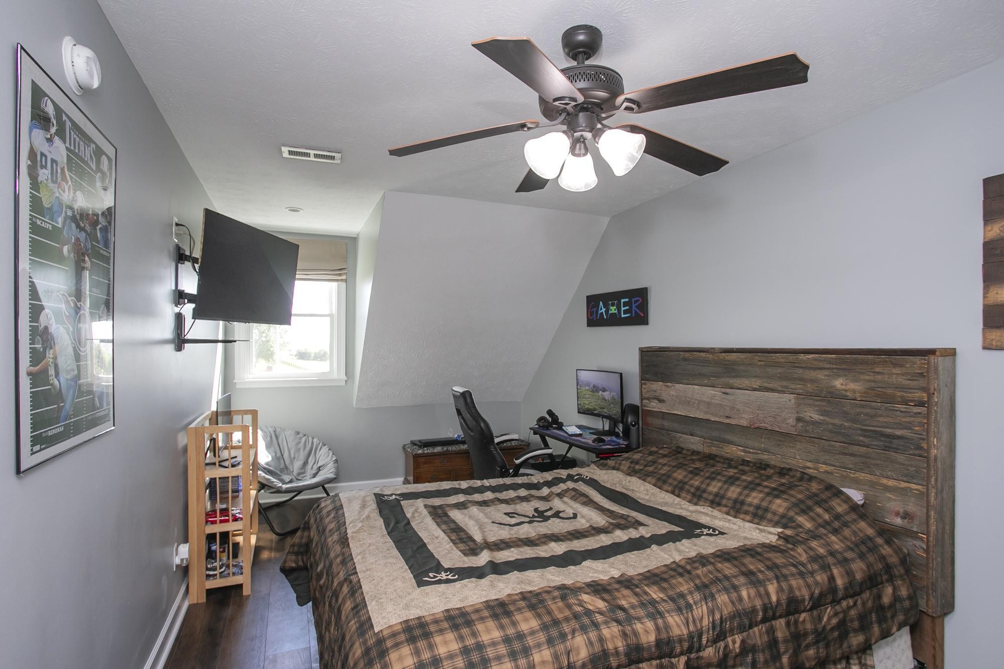 1043 Shelton Road Charlotte TN 37036