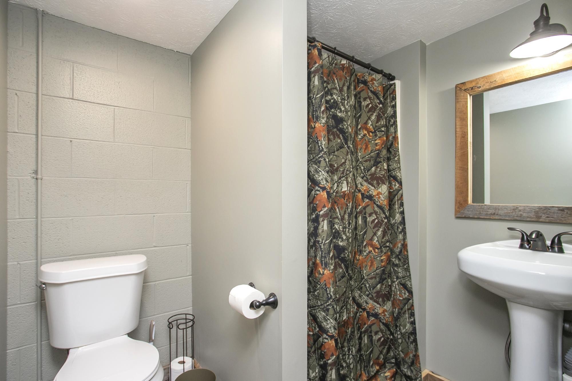 1043 Shelton Road Charlotte TN 37036