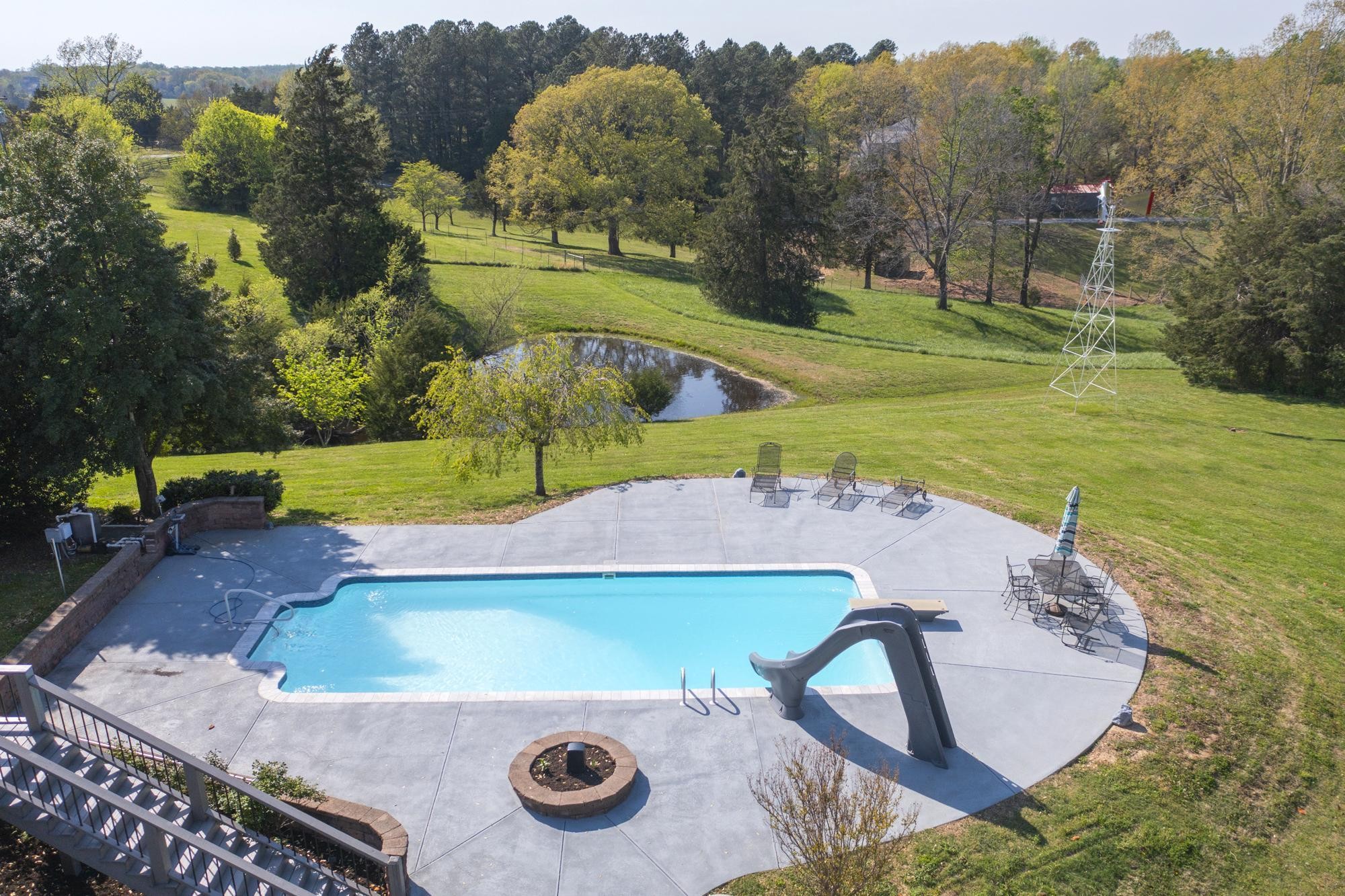 1043 Shelton Road Charlotte TN 37036