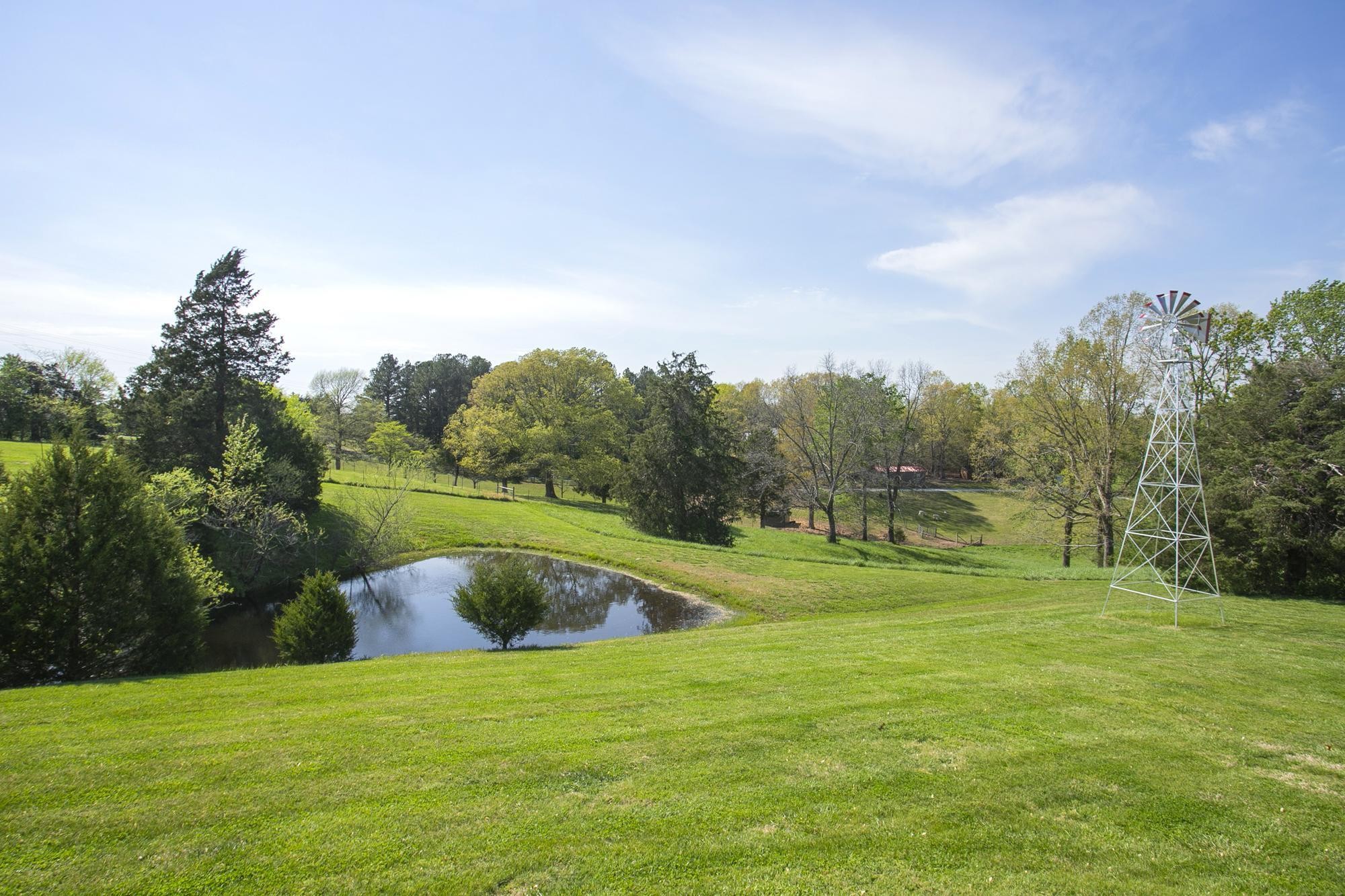 1043 Shelton Road Charlotte TN 37036