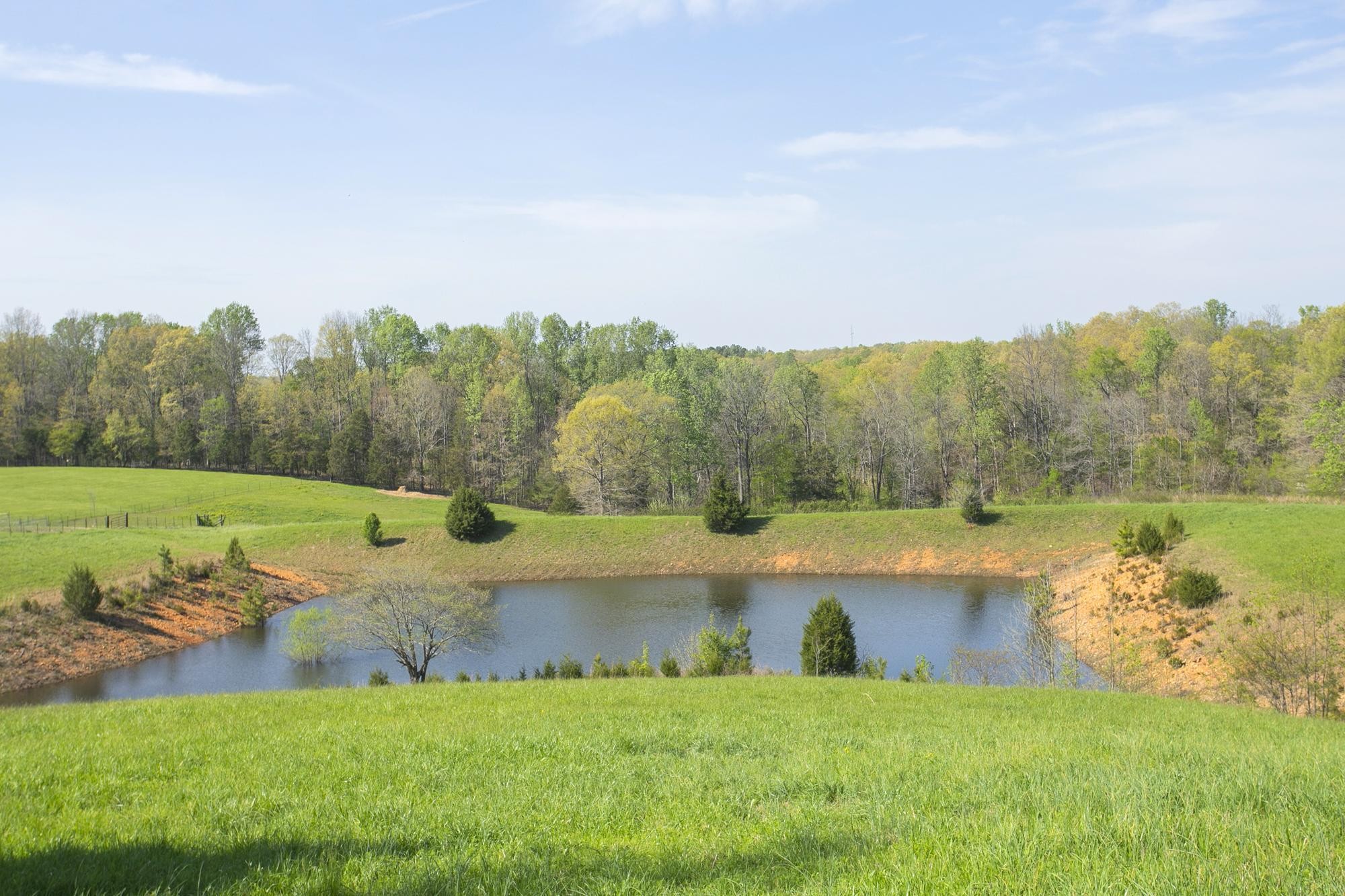 1043 Shelton Road Charlotte TN 37036