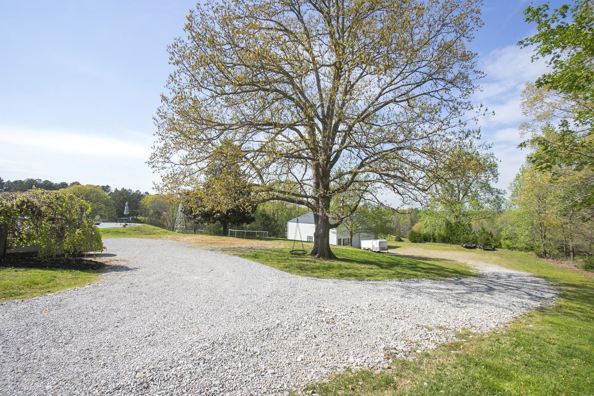 1043 Shelton Road Charlotte TN 37036