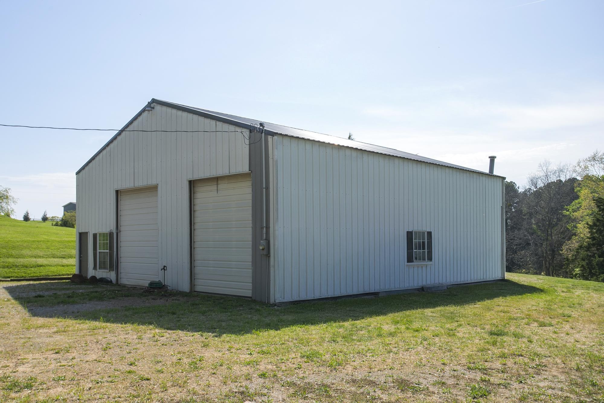 1043 Shelton Road Charlotte TN 37036