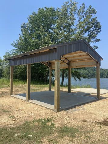 5 River Front Drive Clifton TN 38425