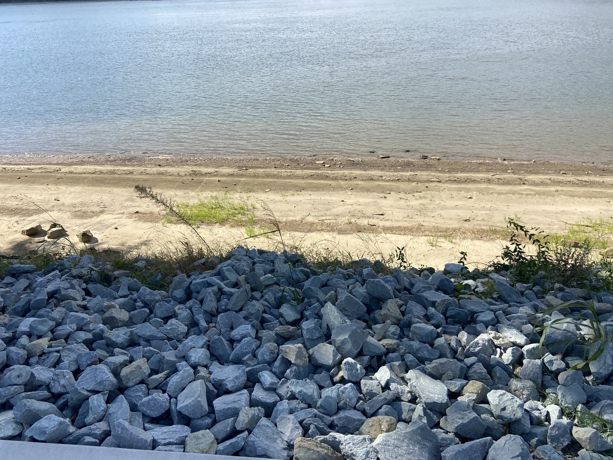 5 River Front Drive Clifton TN 38425
