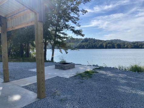 5 River Front Drive Clifton TN 38425