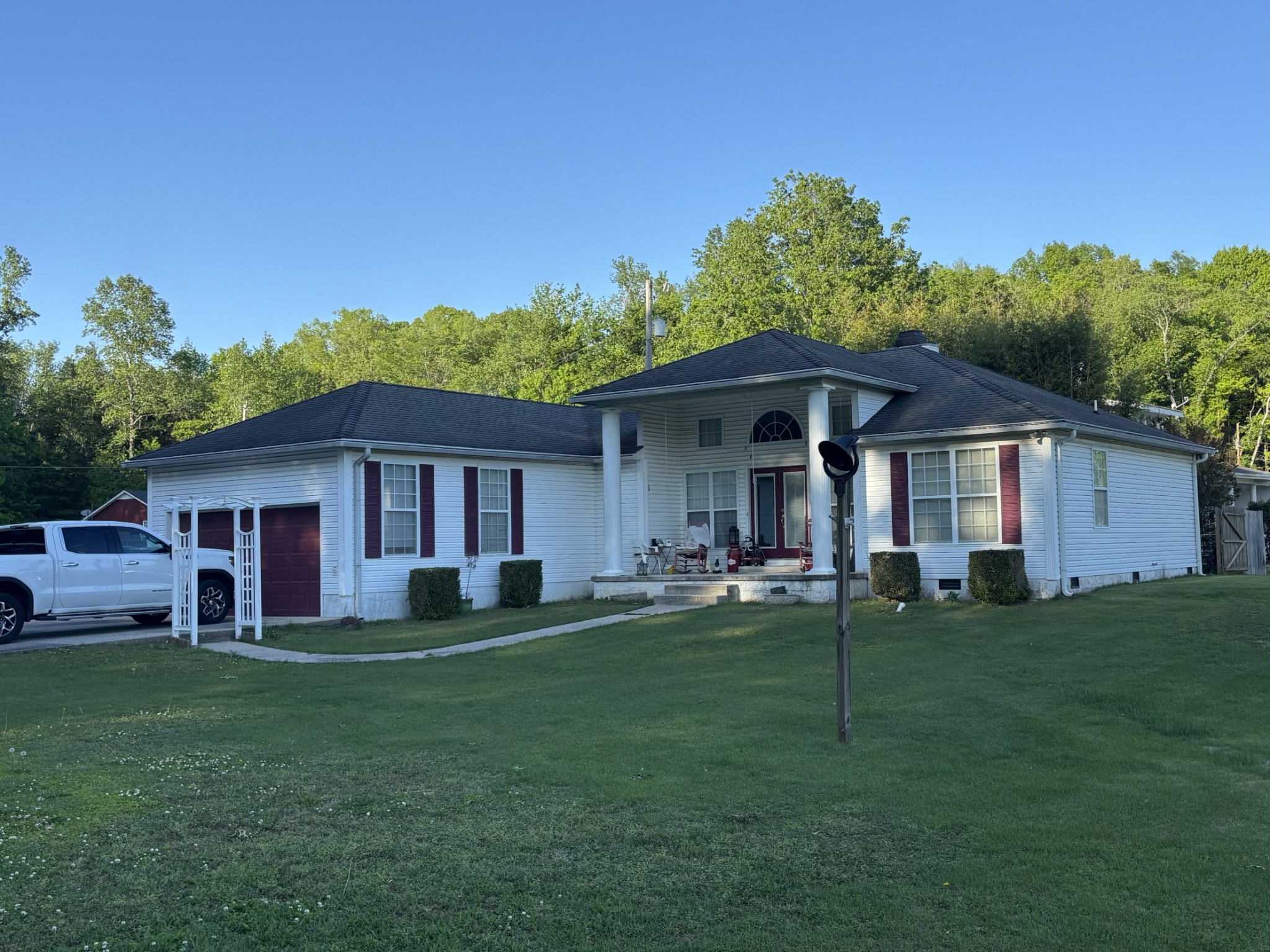 206 Dreaden Street Waverly TN 37185