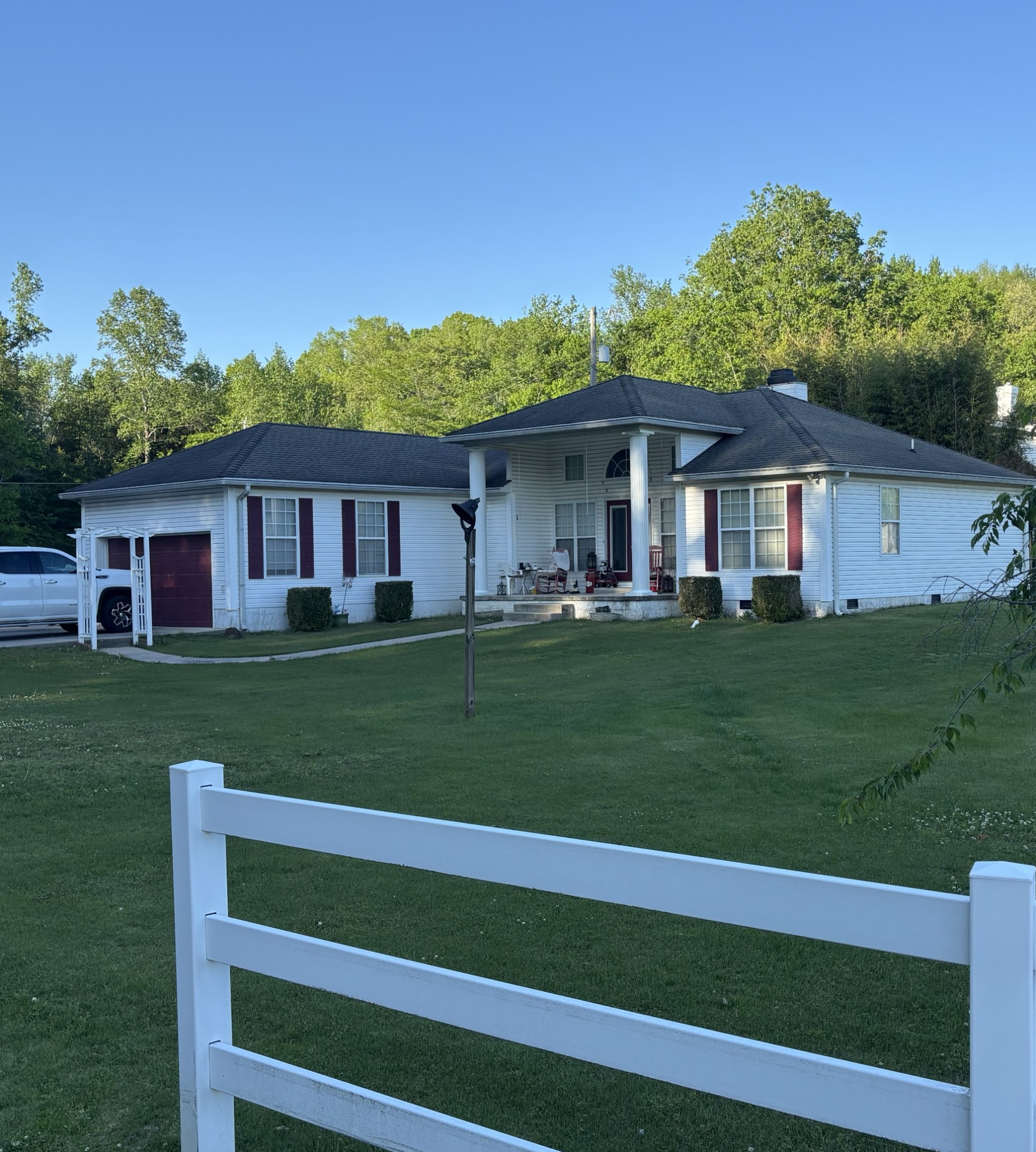 206 Dreaden Street Waverly TN 37185