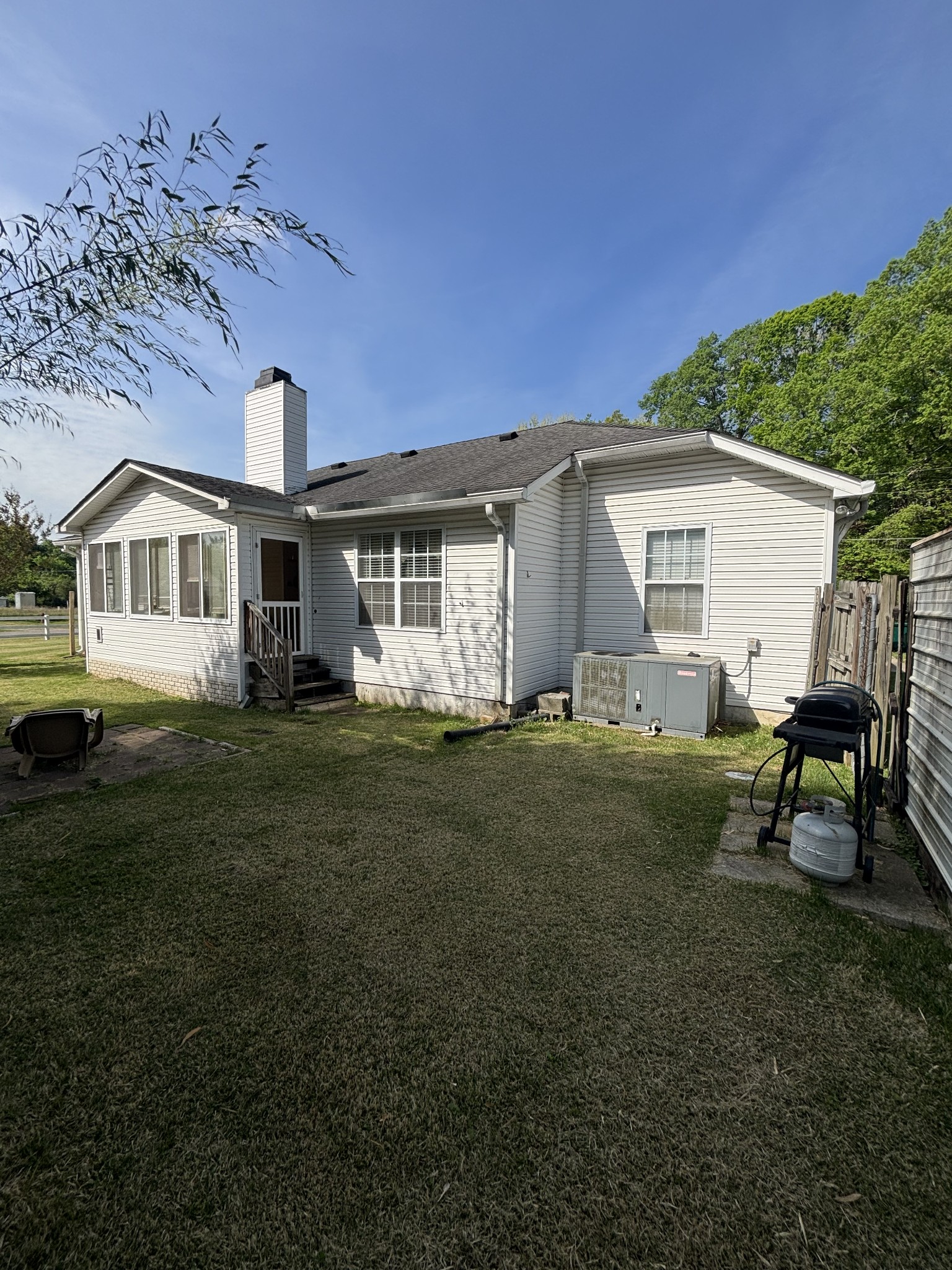 206 Dreaden Street Waverly TN 37185