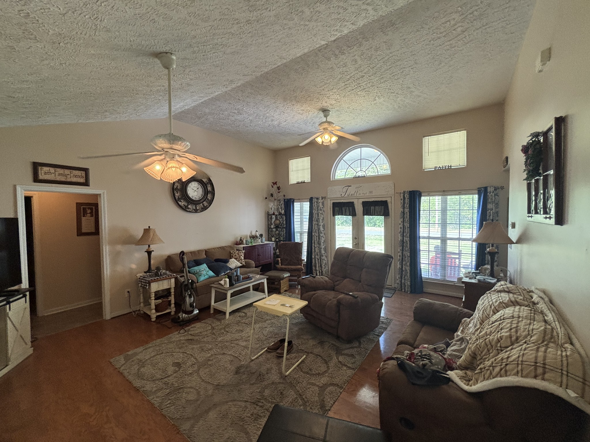 206 Dreaden Street Waverly TN 37185