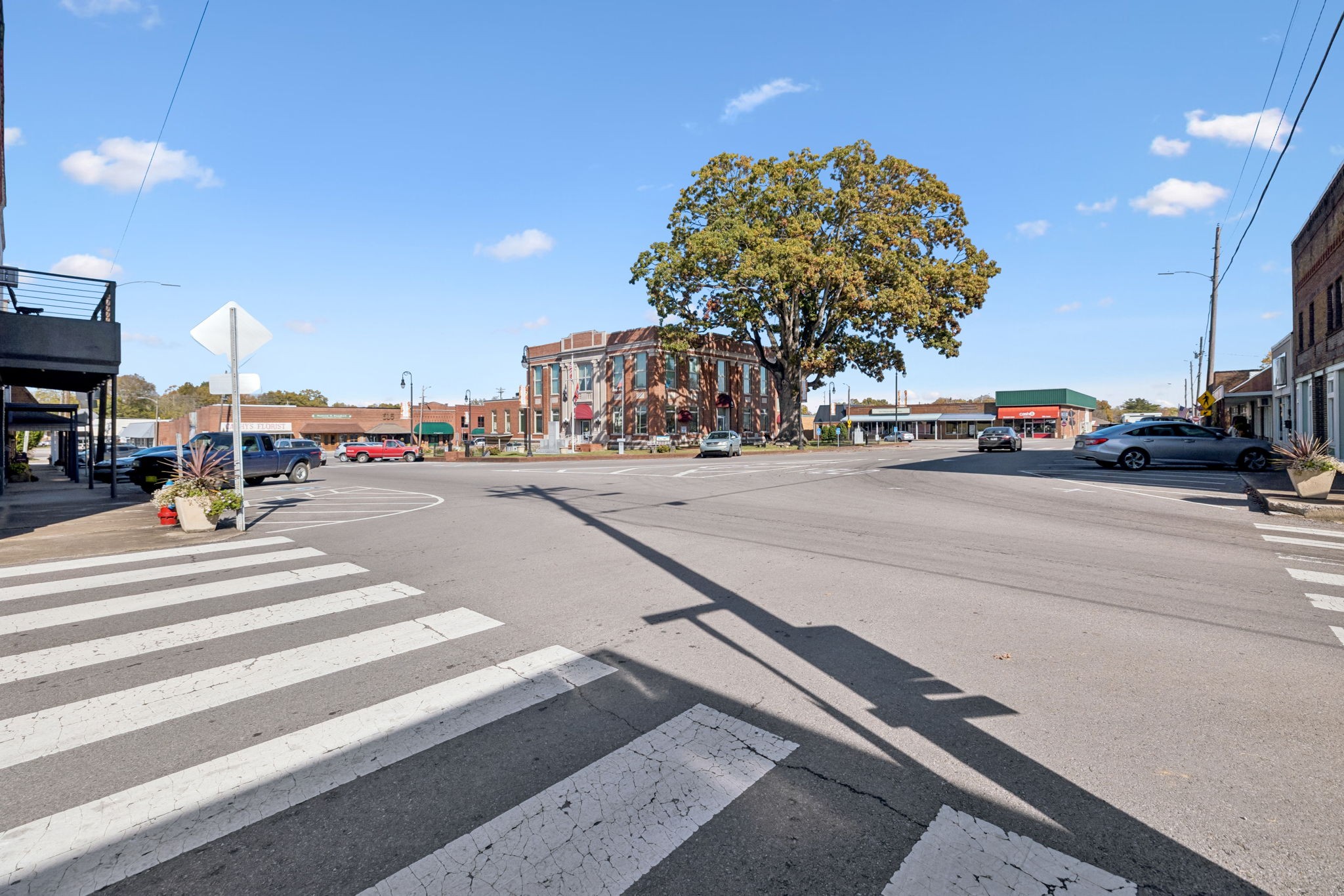 220 Public Square Lafayette TN 37083