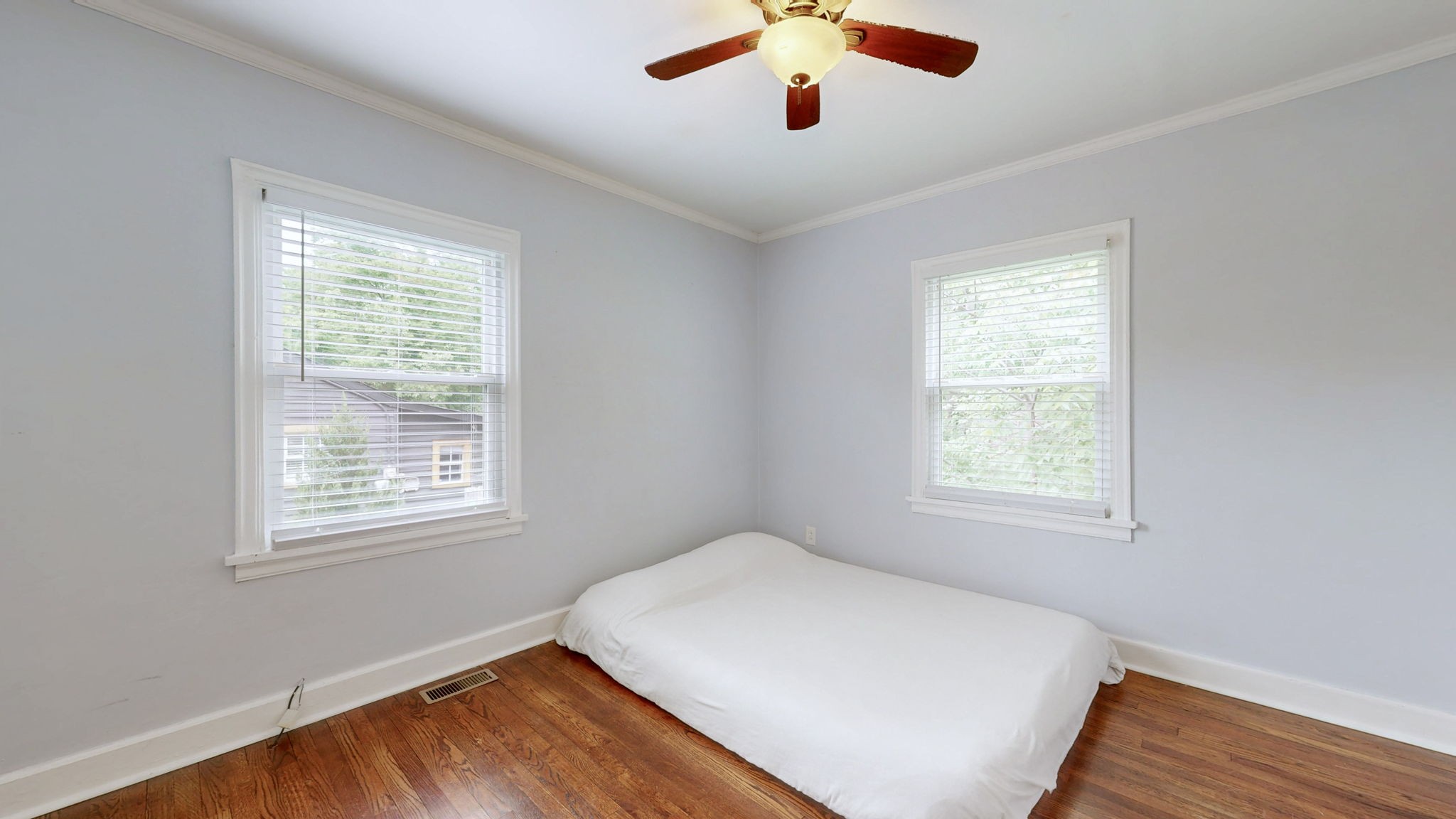 2011 Oakwood Avenue Nashville TN 37207