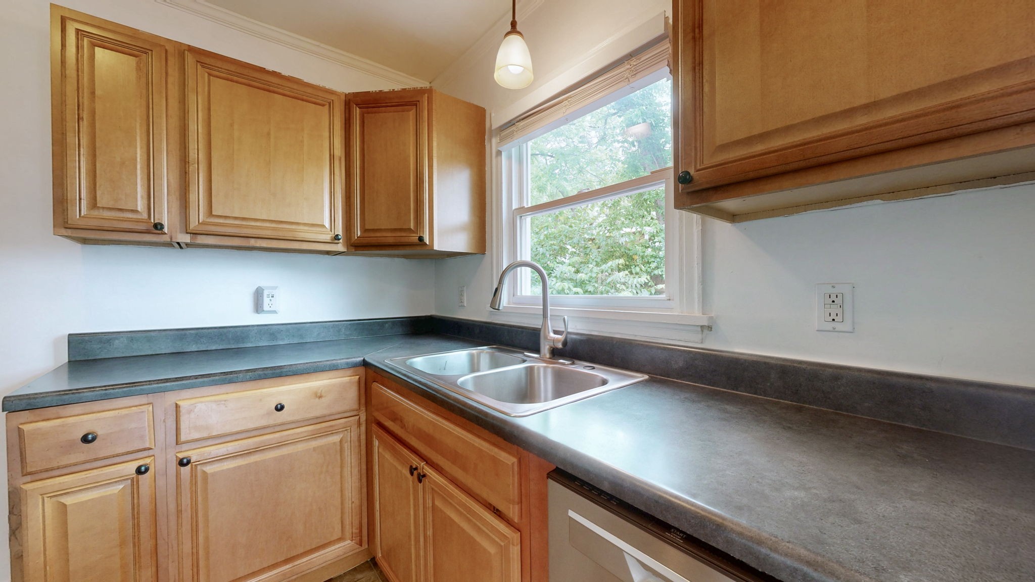 2011 Oakwood Avenue Nashville TN 37207