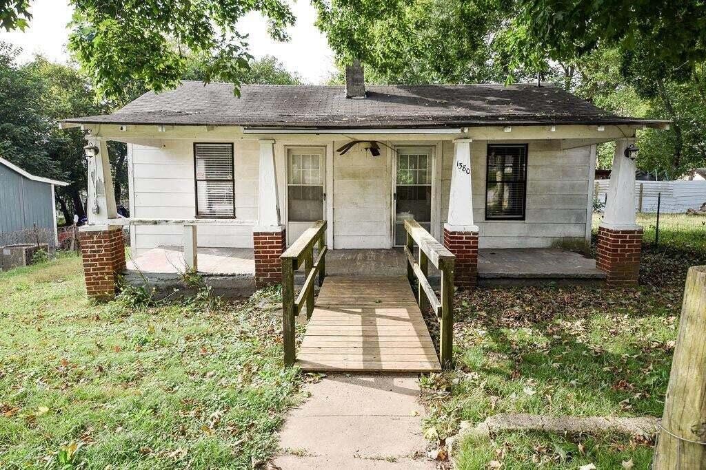 1380 Wilson Avenue, SE Cleveland TN 37311
