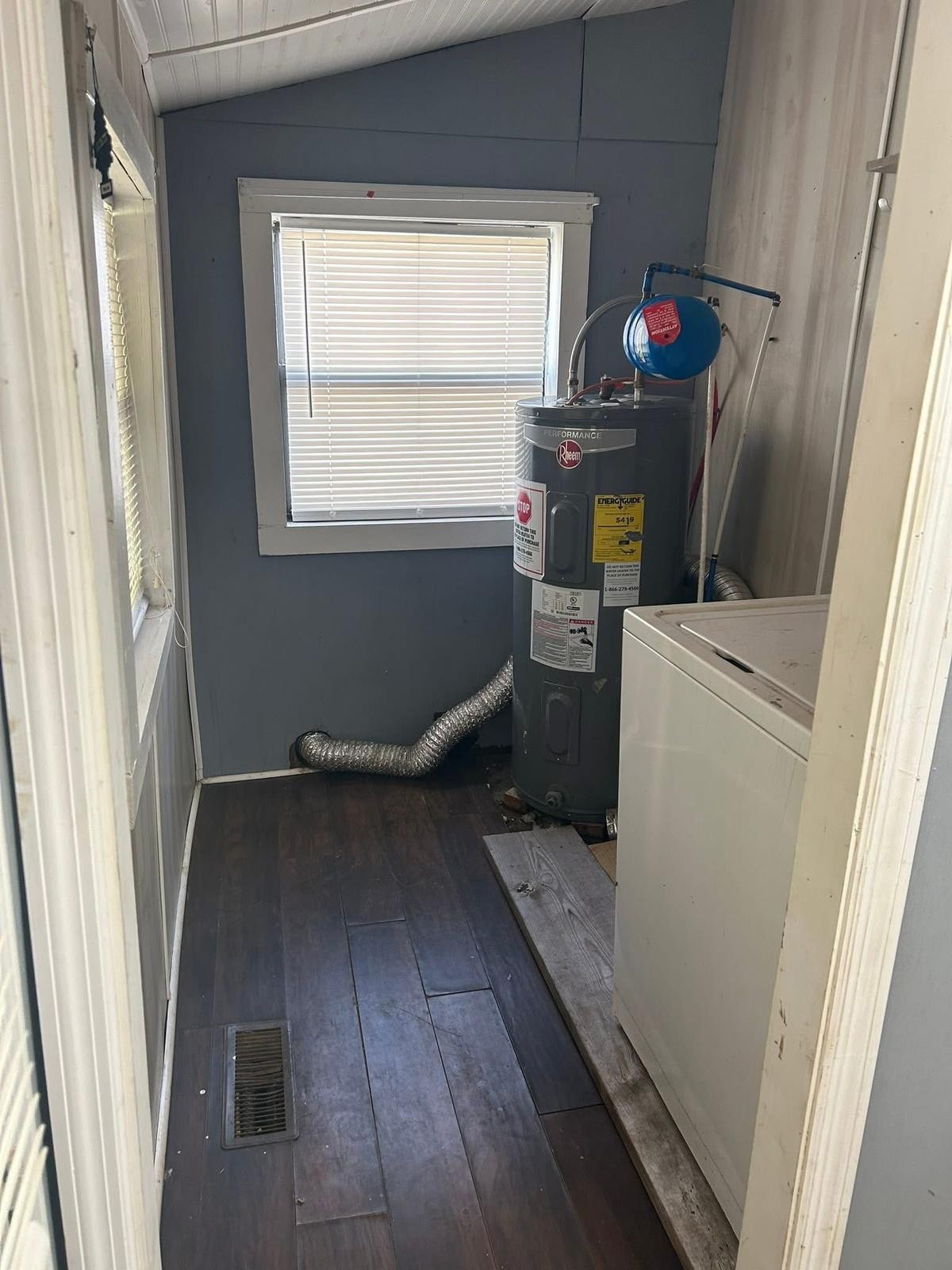 1380 Wilson Avenue, SE Cleveland TN 37311