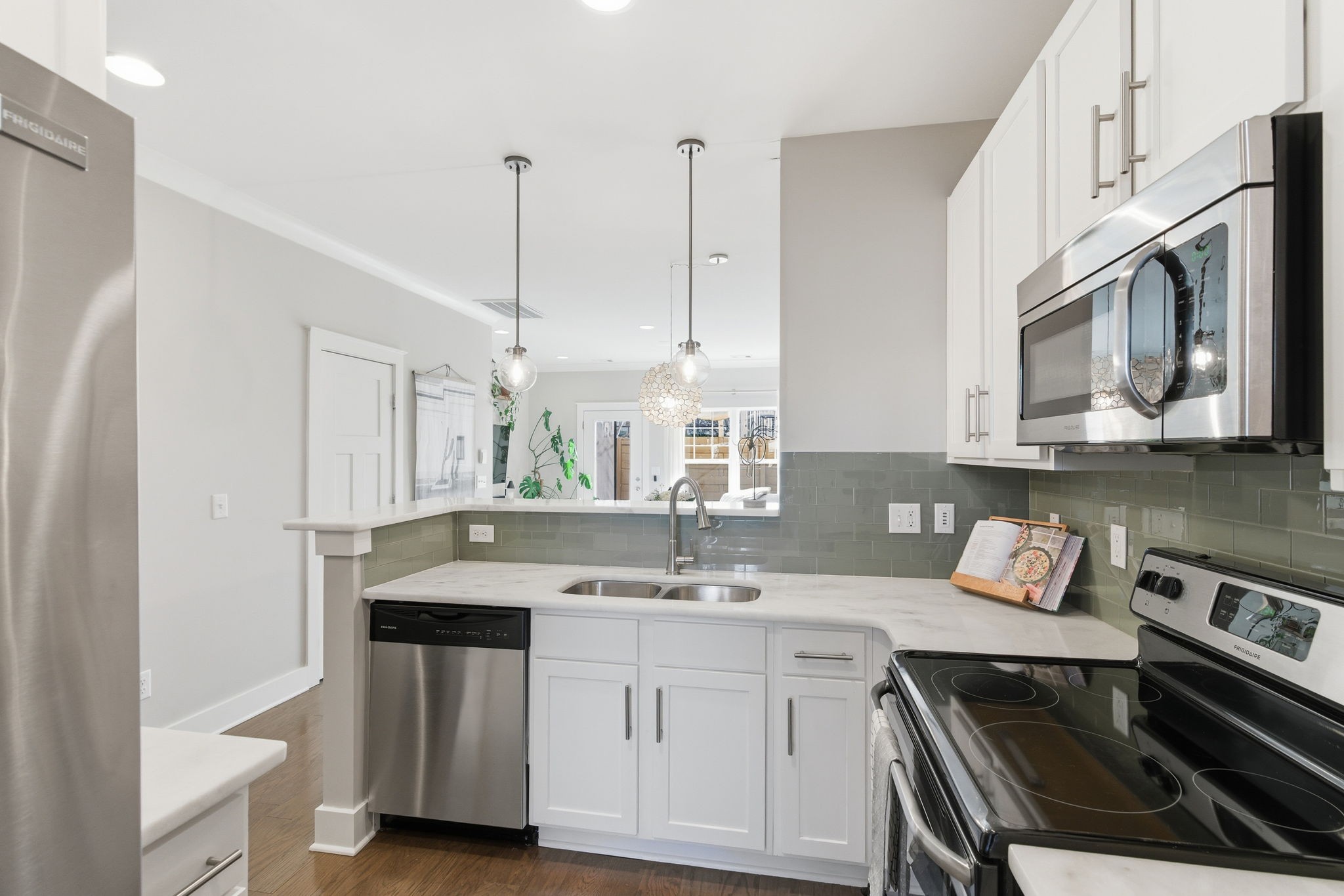 102 W Mill Drive Nashville TN 37209
