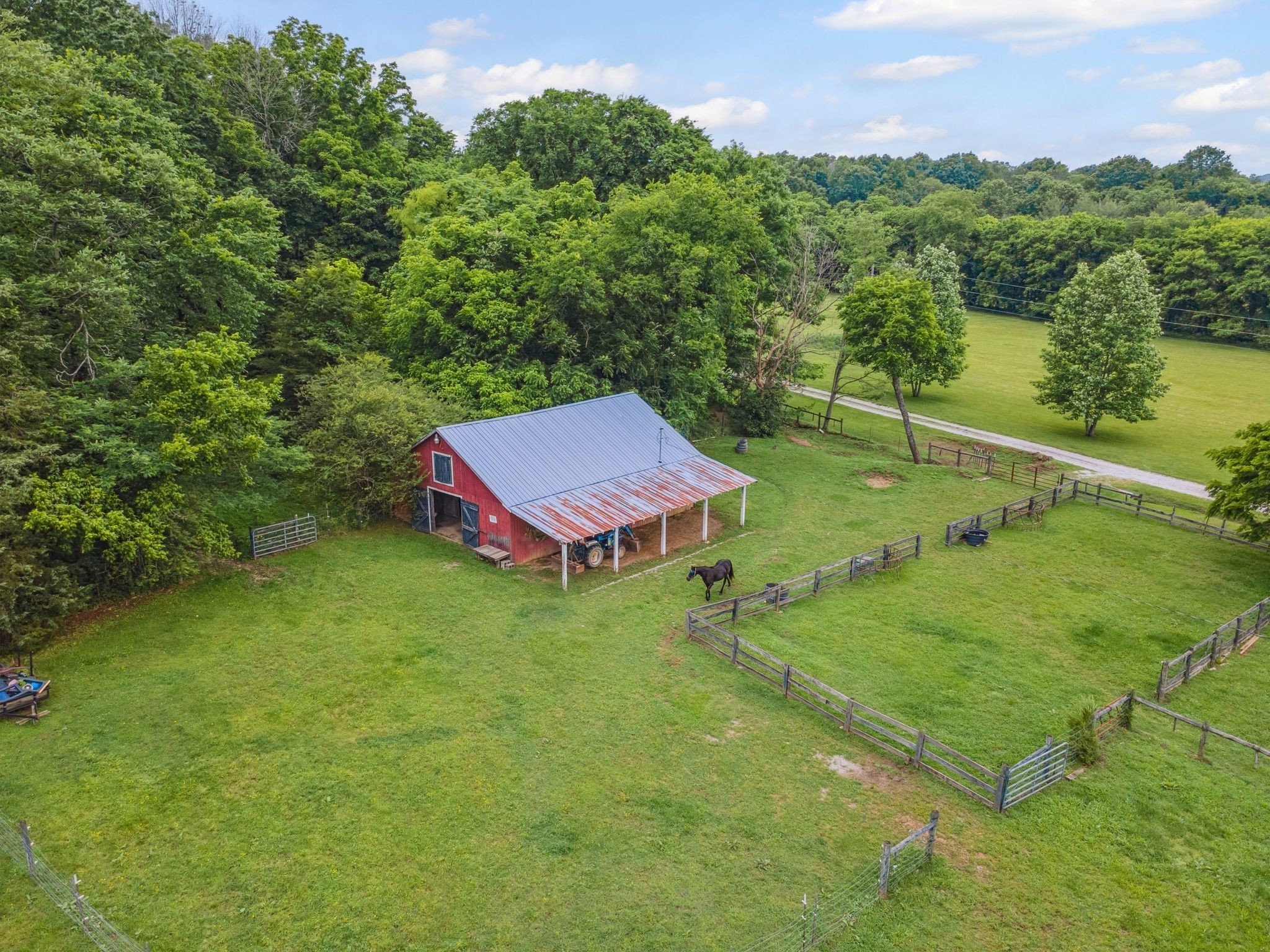 6873 Giles Hill Road College Grove TN 37046