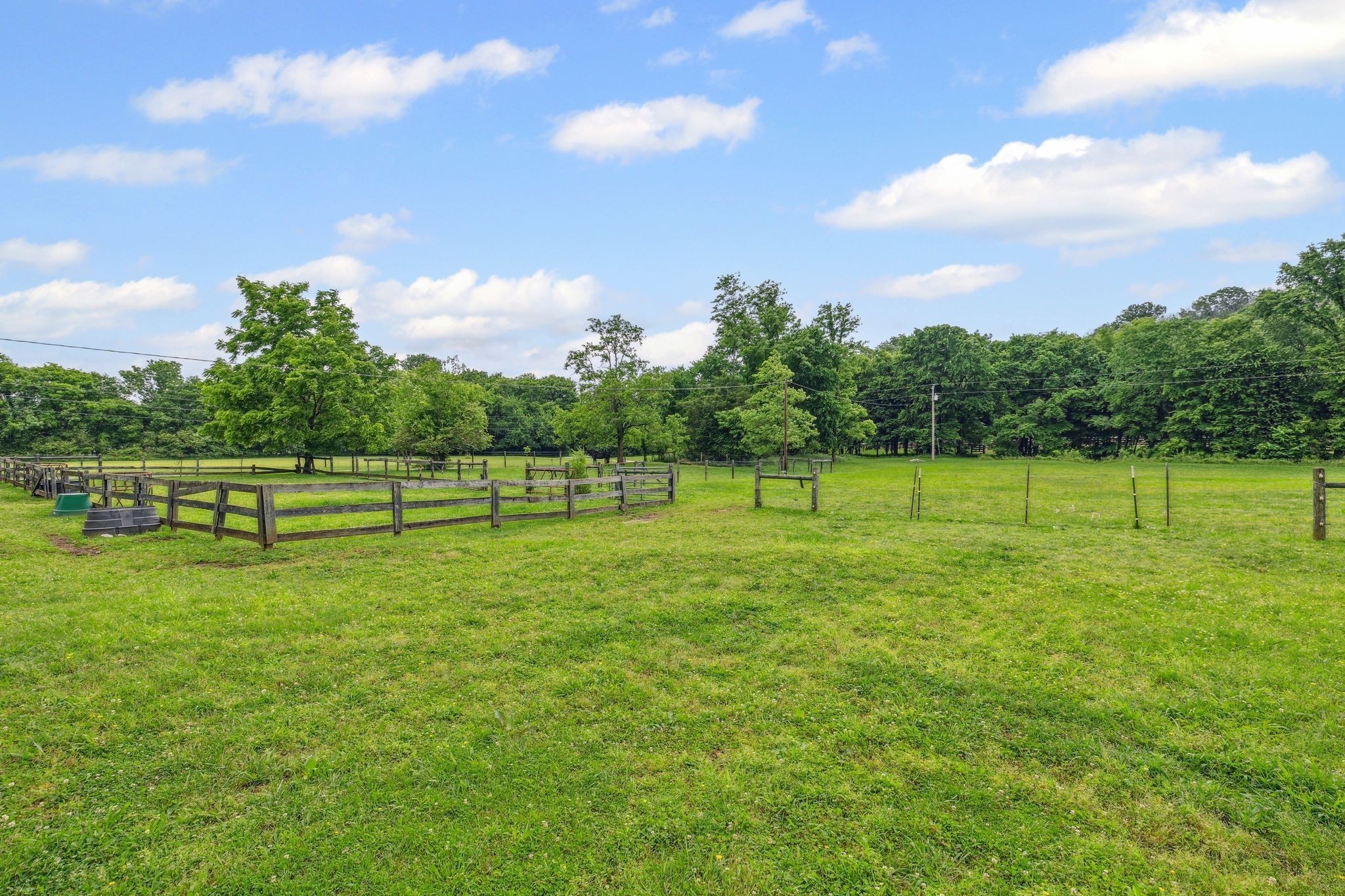 6873 Giles Hill Road College Grove TN 37046