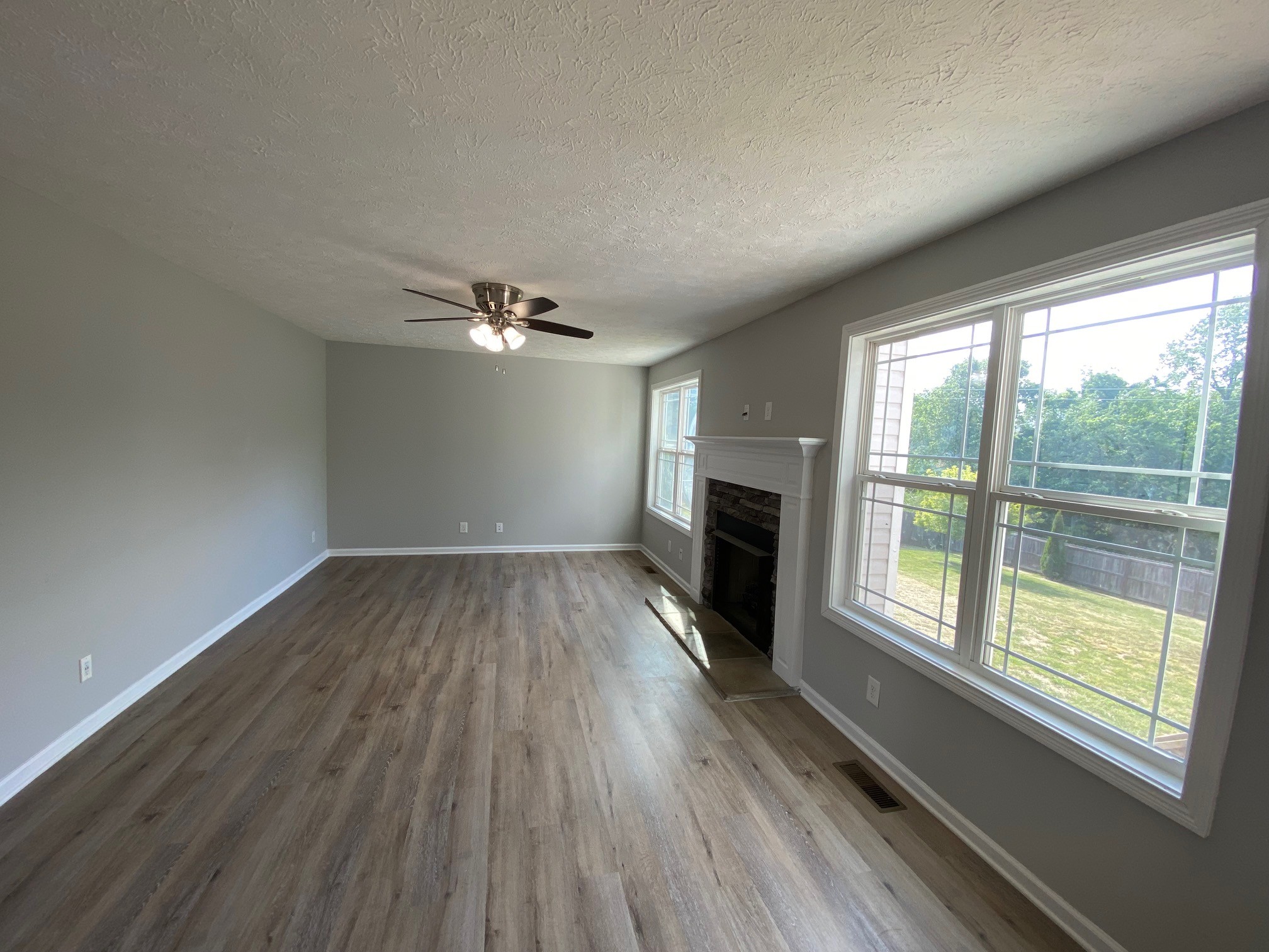 412 Calamian Court Clarksville TN 37040