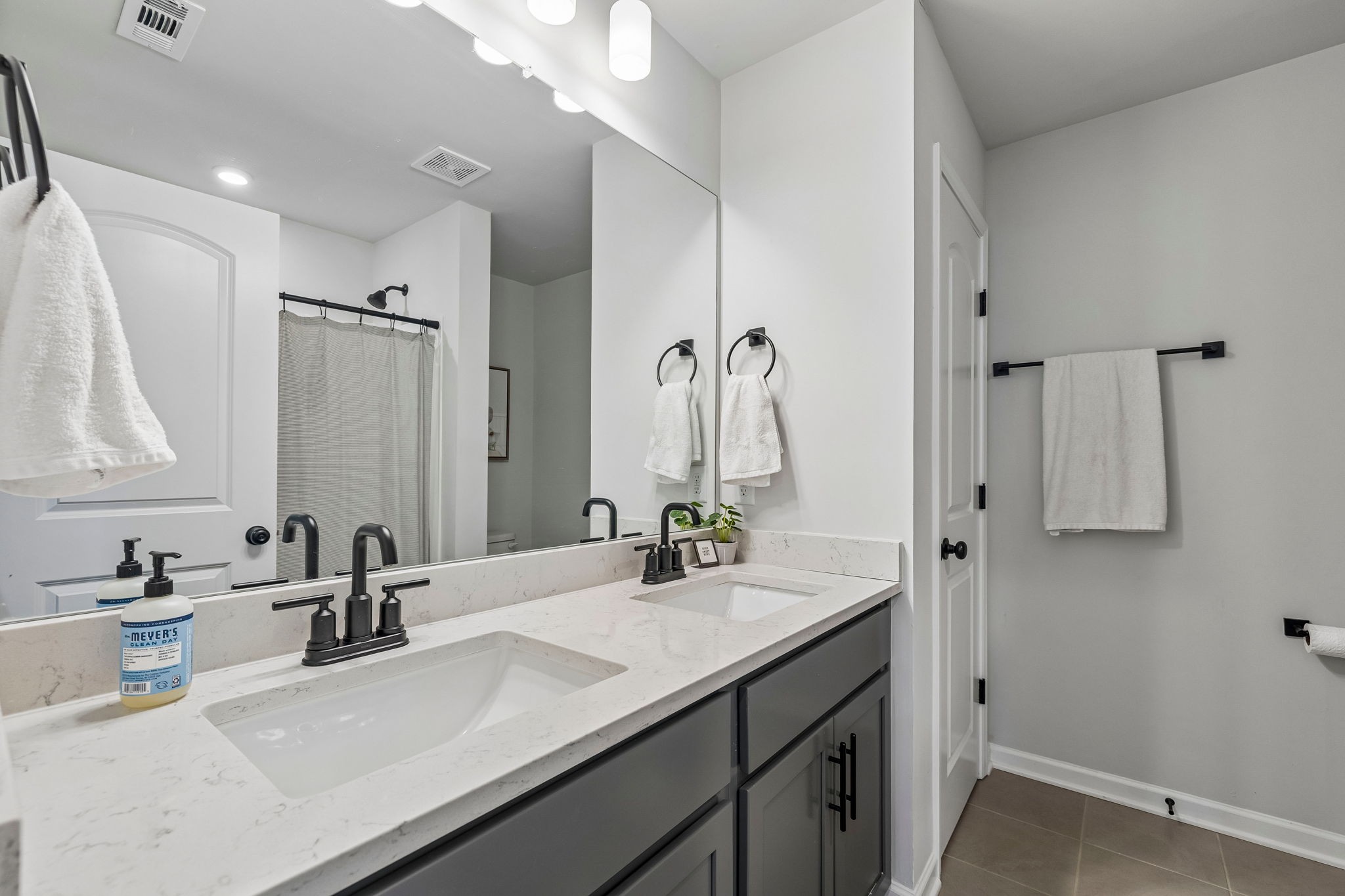 332 Dearborn Station Murfreesboro TN 37128