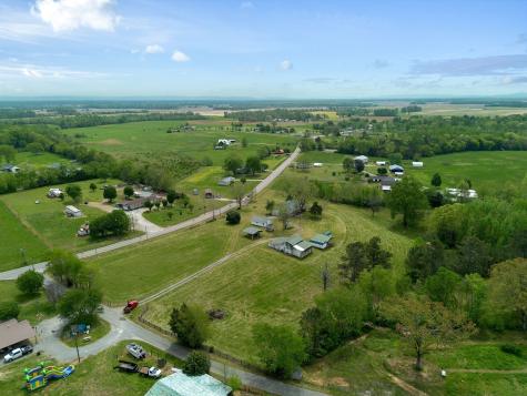 781 Ardmore Highway Taft TN 38488